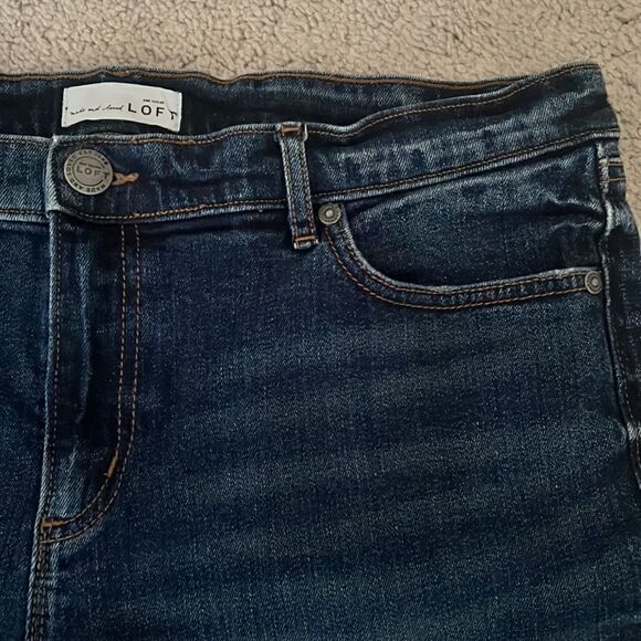 LOFT Denim Shorts 💙 - Picture 3 of 5
